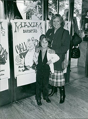 תצלום וינטג 'של ברית' אנסרוד עם הבן. 1980