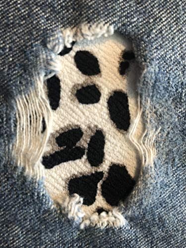 נמר צ'יטה שנהב ואפור מתיחה ברזל הצצה-לו-בו על טלאי ג'ינס על ידי טלאים חוריים בגדלים שונים)