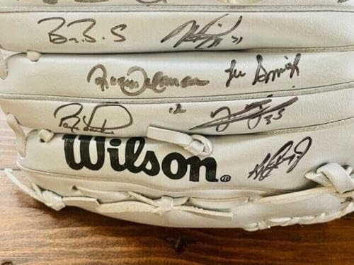 משחק הכוכבים של ליגת הבייסבול של 1993 עם כפפות חתימה של ליגת הבייסבול של גריפי גווין פוקט בונדס ריפקן
