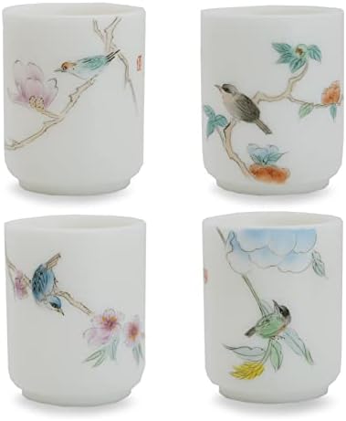 2.3 גרם, סט של 4, כוס תה סינית, עם דפוסי פרחים וציפורים מצוירים ביד שונים בסגנון סיני מסורתי.
