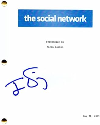 ג'סי אייזנברג חתם על חתימה על תסריט הסרטים של הרשת החברתית - שנכתב על ידי אהרון סורקין, בבימויו של דייוויד פינצ'ר,
